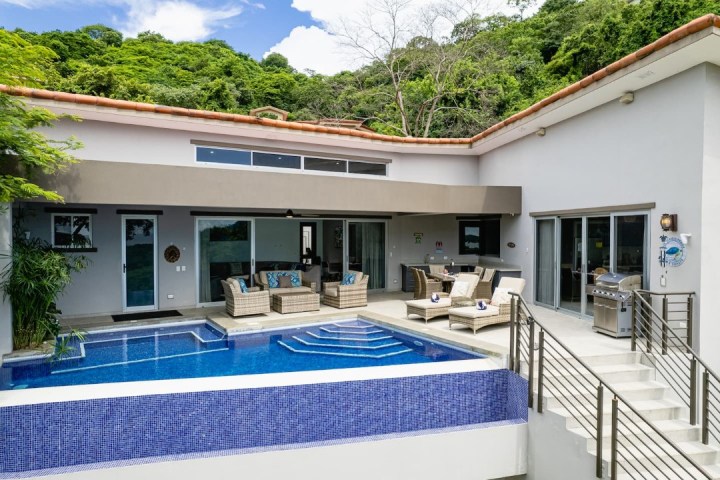 a blue and white building